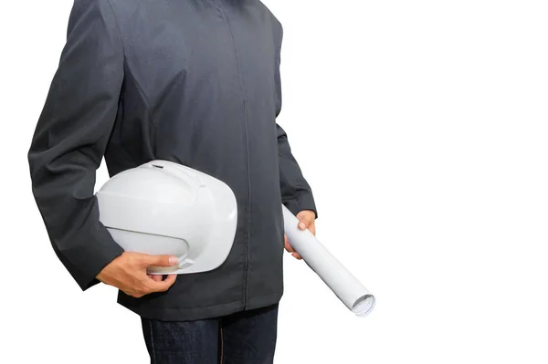 Mão de engenharia segurando plano de papel planta com capacete de segurança branco — Fotografia de Stock