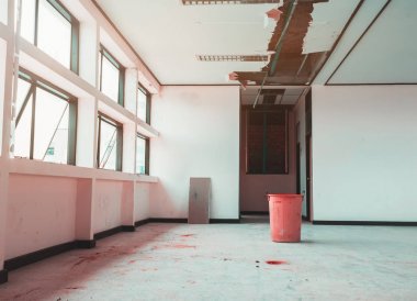 alçı tavan iç ofis altında onarım kaçak su borusu 