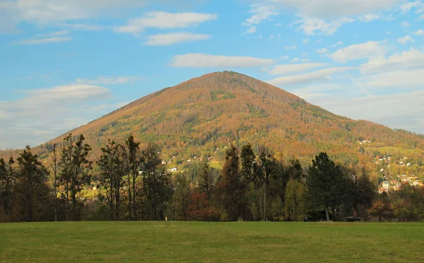 Paisaje Montañas Beskydy Con Árboles Colores Las Colinas Otoño República —  Fotos de Stock