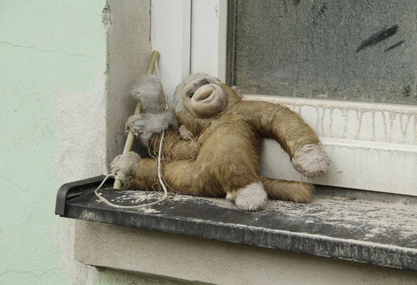 Dirty Damaged Toy Monkey Left Window Abandoned House — Stock Photo, Image