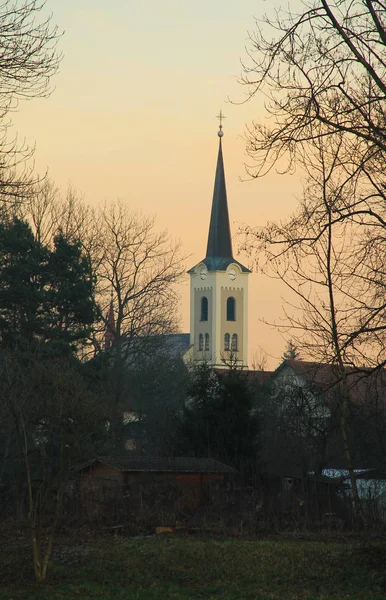 Kyrkan Stare Mesto Tjeckien Kvällen Höst — Stockfoto