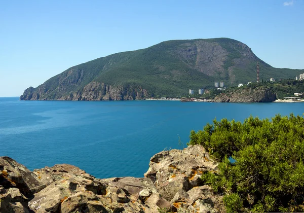 Görünüm Mount Ayu-Dag cape Plaka Crimea üzerinden
