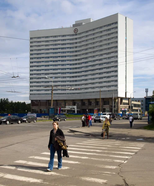 Murmansk Russia Giugno 2013 Veduta Dell Hotel Azimut Artico — Foto Stock