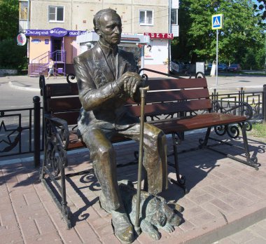 Kaluga, Rusya - 12 Temmuz 2014: Yaşlı kişinin anıtı, Kaluga