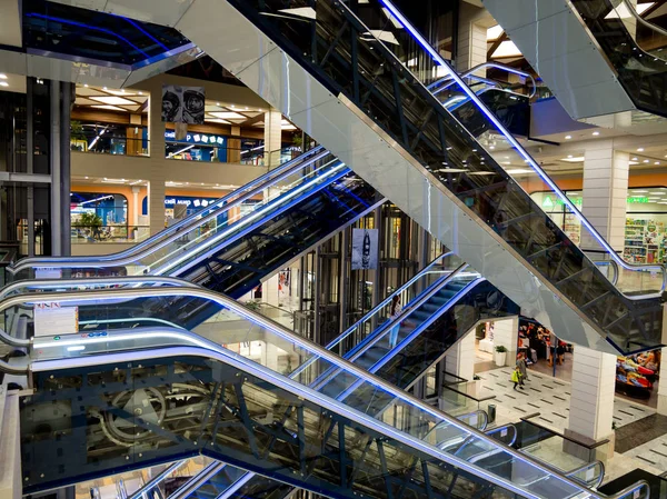 Voronezh Russia October 2018 Intersecting Escalators Shopping Center Gallery Chizhov — Stock Photo, Image