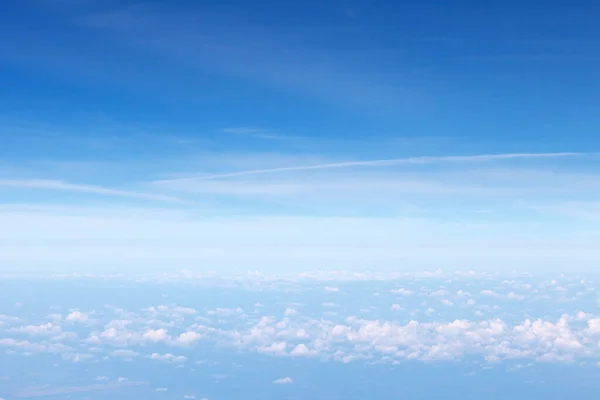 Хмари Білого Кумулону Блакитне Небо Вид Вікна Літака — стокове фото