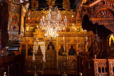 Trooditissa manastırı, Kıbrıs - 20 Temmuz 2019: Troodos dağlarında bulunan Kıbrıs Ortodoks Kilisesi Manastırı. Manastırda iki tapınak vardır: Tanrı 'nın annesi 