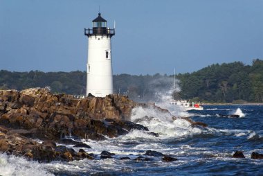 Portsmouth Limanı deniz feneri girme ve Portsmouth Limanı terk nakliye ve tekne trafiği kılavuzları.