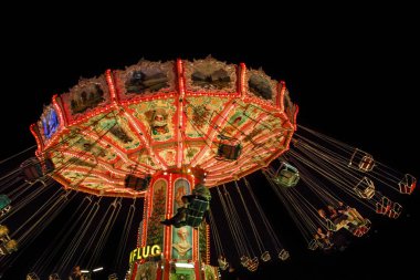 Wellenflug atlıkarınca Oktoberfest, Münih, Almanya, 2015