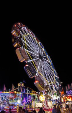 Mondlift atlıkarıncası Münih'teki Oktoberfest'te, Almanya, 2015