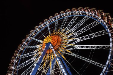 Dönme dolap 2015, Münih, Almanya, Theresienwiese