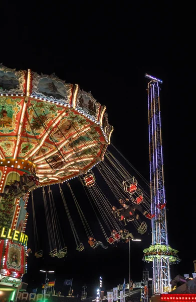 Carrossel Wellenflug no Oktoberfest em Munique, Alemanha, 2015 — Fotografia de Stock