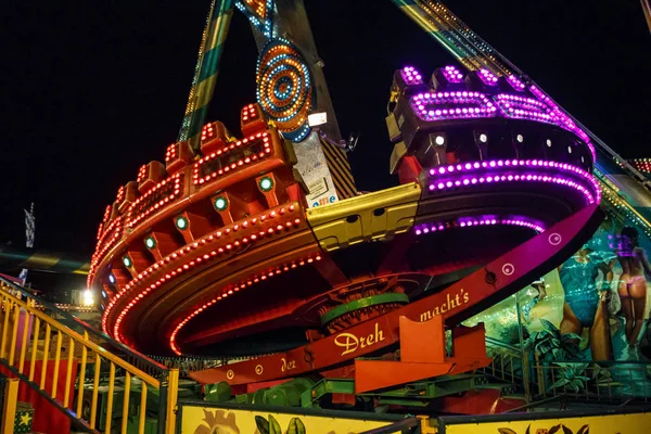 Frisbee-Fun-Fahrt beim Oktoberfest in München, 2015 — Stockfoto