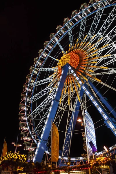 Dönme dolap 2015, Münih, Almanya, Theresienwiese