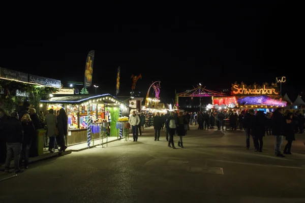 Festival de Invierno de Tollwood en Theresienwiese en Munich, Alemania, 2 — Foto de Stock