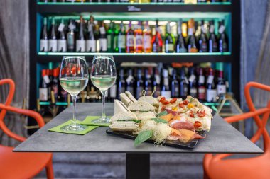 Kahvaltı ve Akdeniz büfesi, İtalyan aperatifleri, İtalyan aperatifleri