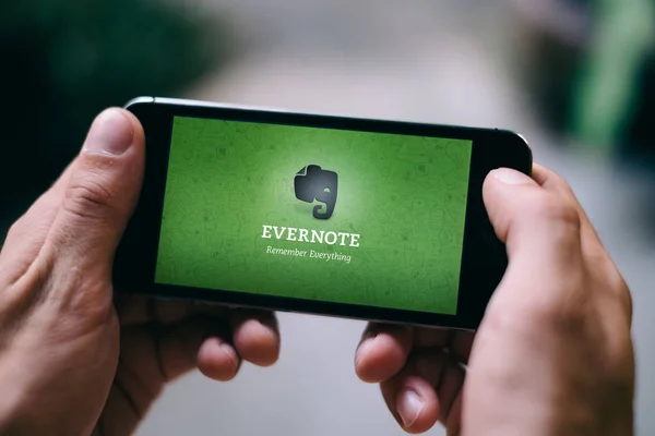 Nahaufnahme Des Iphone Bildschirms Mit Evernote Logo — Stockfoto