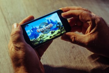 Elvenar fantezi smartphone ya da cep telefonu App oyun oynadı