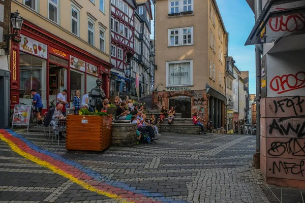 Marburg / Almanya - Ağustos 2019: Marburg Tarihi Şehir Merkezi ve geleneksel evler