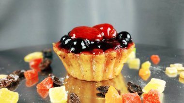 Lezzetli kek çilek ile