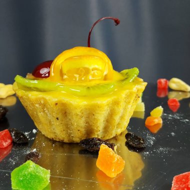 Lezzetli kek çilek ile