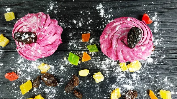 Lezzetli kek çilek ile