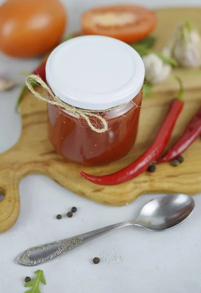 Sauces Bouteilles Sur Table — Photo