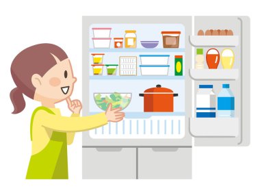 Buzdolabını açan genç bir ev hanımı resmi.