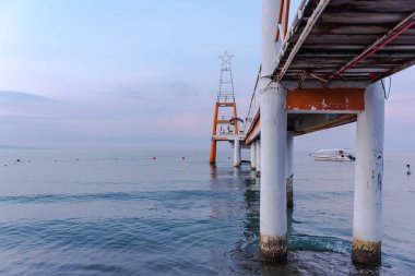 Tahta Morong Beach, Bataan, Filipinler.