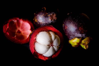Vitamini zengin mangosten meyve