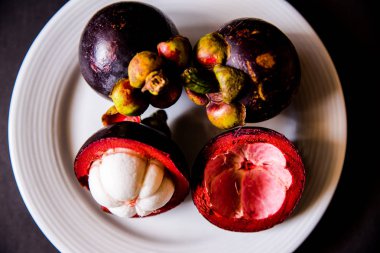 Vitamini zengin mangosten meyve