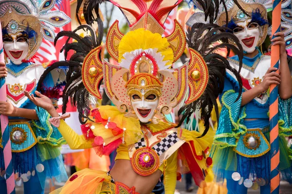 Parade Van Kleurrijke Lachende Masker 2018 Masskara Festival Bacolod City — Stockfoto