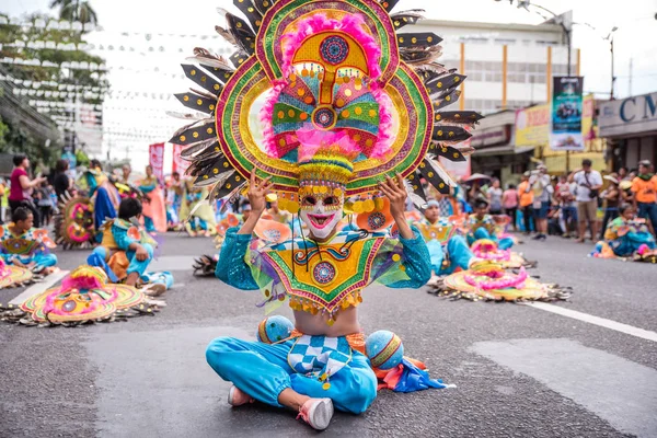 Desfile Coloridas Máscaras Sonrientes Festival Masskara 2018 Bacolod City Filipinas —  Fotos de Stock