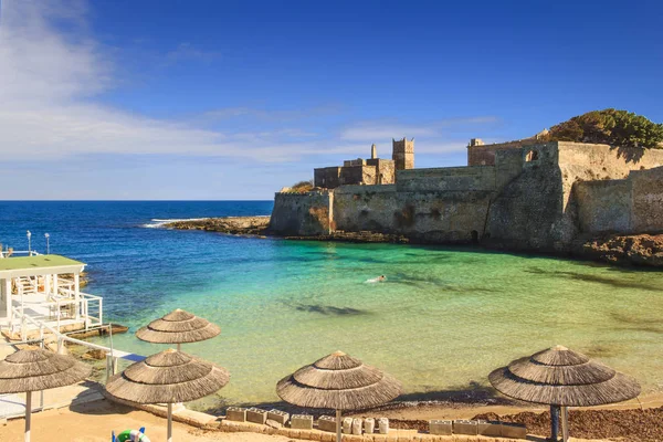Puglia Beach Esernyő Nyári Idő Nyár Olaszország Apátság Puglia Monopoli — Stock Fotó