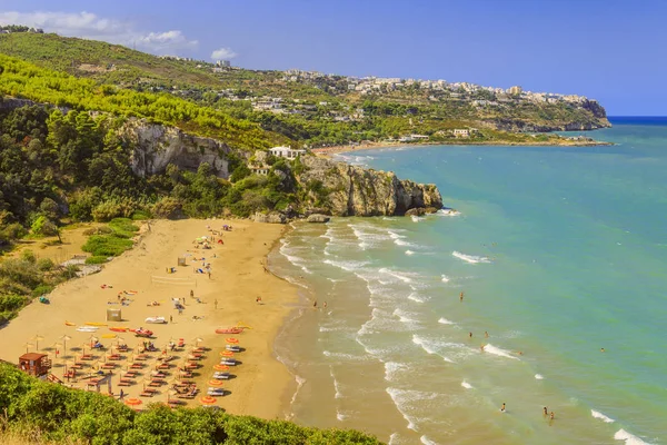 Las Playas Más Bellas Apulia Bahía Zaiana Rodeada Por Dos —  Fotos de Stock