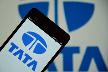 Tata logosu akıllı telefon ekranında görüldü