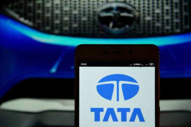 Tata logosu akıllı telefon ekranında görüldü