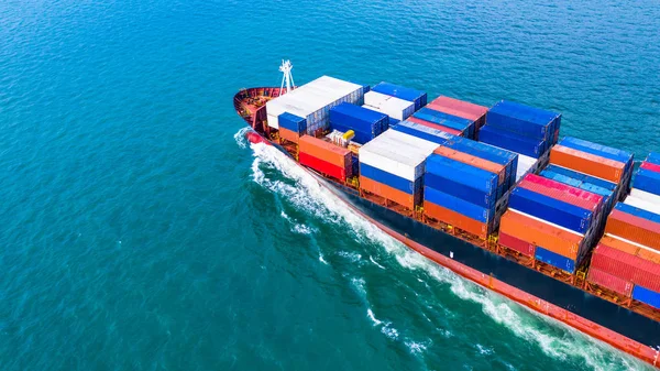 Luchtfoto Vrachtschip Containerschip Met Container Voor Uitvoer Bedrijfslogistiek Vrachtvervoer Schip — Stockfoto