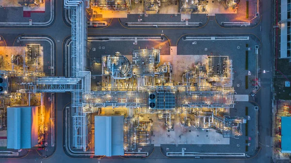 Luchtfoto Bovenaanzicht Olie Gasindustrie Raffinaderij Plant Vorm Industrie Zone Nachts — Stockfoto