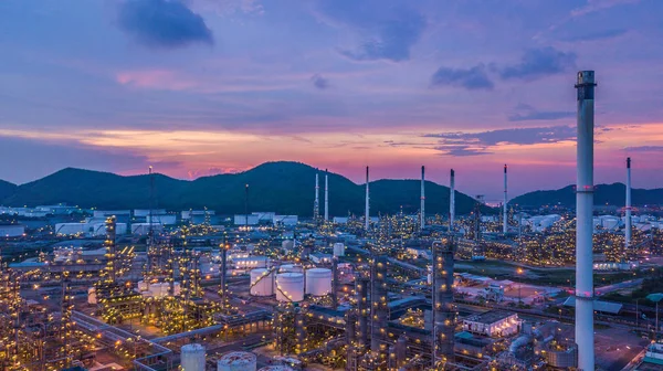 Luchtfoto Van Top Olie Gasindustrie Chemische Tank Met Olie Raffinaderij — Stockfoto