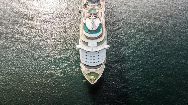 Luchtfoto Grote Cruise Schip Zee Passagier Cruise Schip Schip Zeilen — Stockfoto