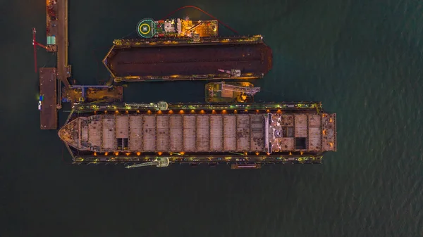 Ship Shipyard Aerial View Ship Floating Dry Dock Repair Sandblasting — Stock Photo, Image