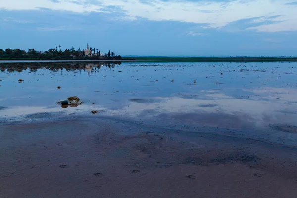 拉纳卡盐湖城的大气场景 塞浦路斯岛 黎明时分 — 图库照片