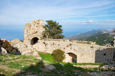 Kantara, Kıbrıs - 29 Haziran 2018: Kale, Kantara, en doğudaki kalenin üç Pentadaktylos dağ kale Kıbrıs Famagusta İlçesi'nde.