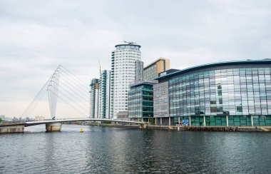 Bankalarda Media City İngiltere televizyon ve radyo yayın merkezi