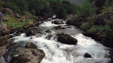 Havadan görüntüleri. Bondhus Gölü. Norveç