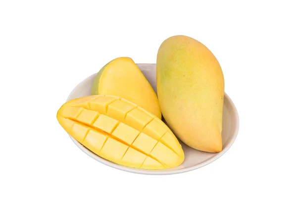 Lahodné zralé mango ovoce, mango na bílém pozadí. — Stock fotografie