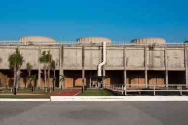 Termik Santral sahnesi ve serinletici su binası, Bangpakong Elektrik Santrali