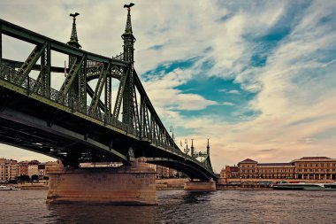Budapeşte, Macaristan, Temmuz 2018. Budapeşte'Özgürlük Köprüsü (Özgürlük Köprüsü) Buda ve Pest nehir Tuna arasında bağlar