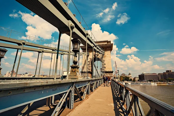 Den Szechenyi Chain Bridge Floden Donau Symbolerna För Budapest Ungern — Stockfoto